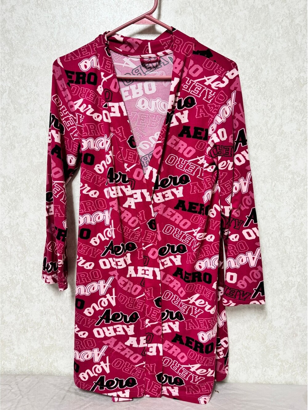 Aeropostale Women's Pink Monkey Logo Print Wrap Robe Size M